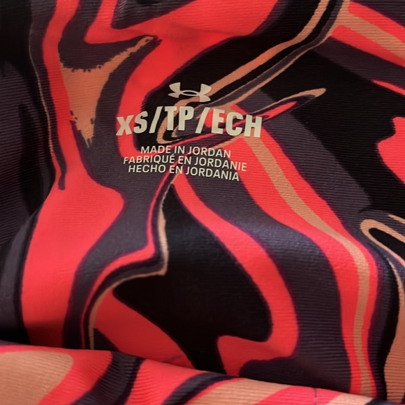 NWT!! Under Armour women’s size XS set! - Picture 10 of 10